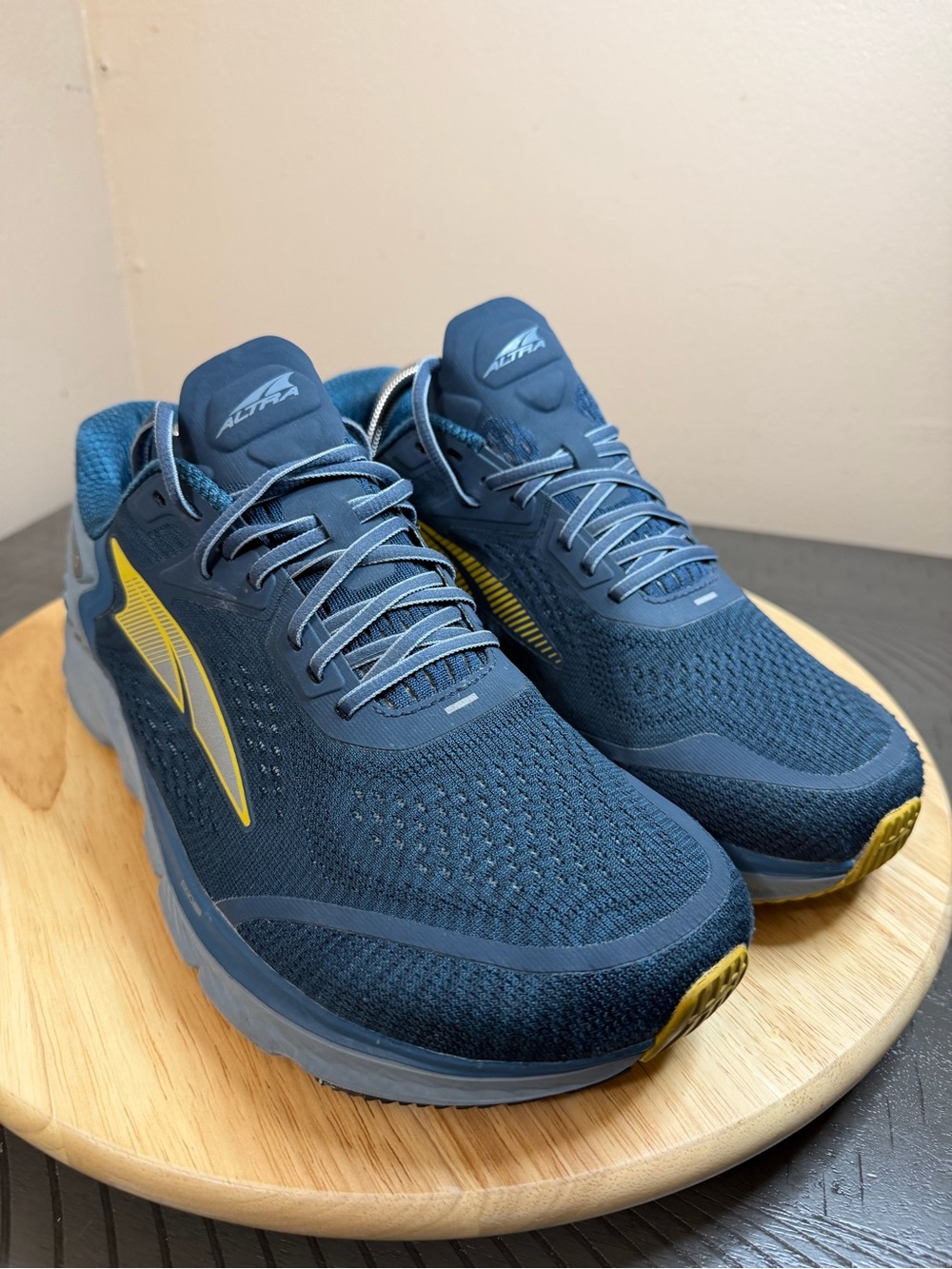 Altra Men’s Torin 5 running shoes - Picture 6 of 12